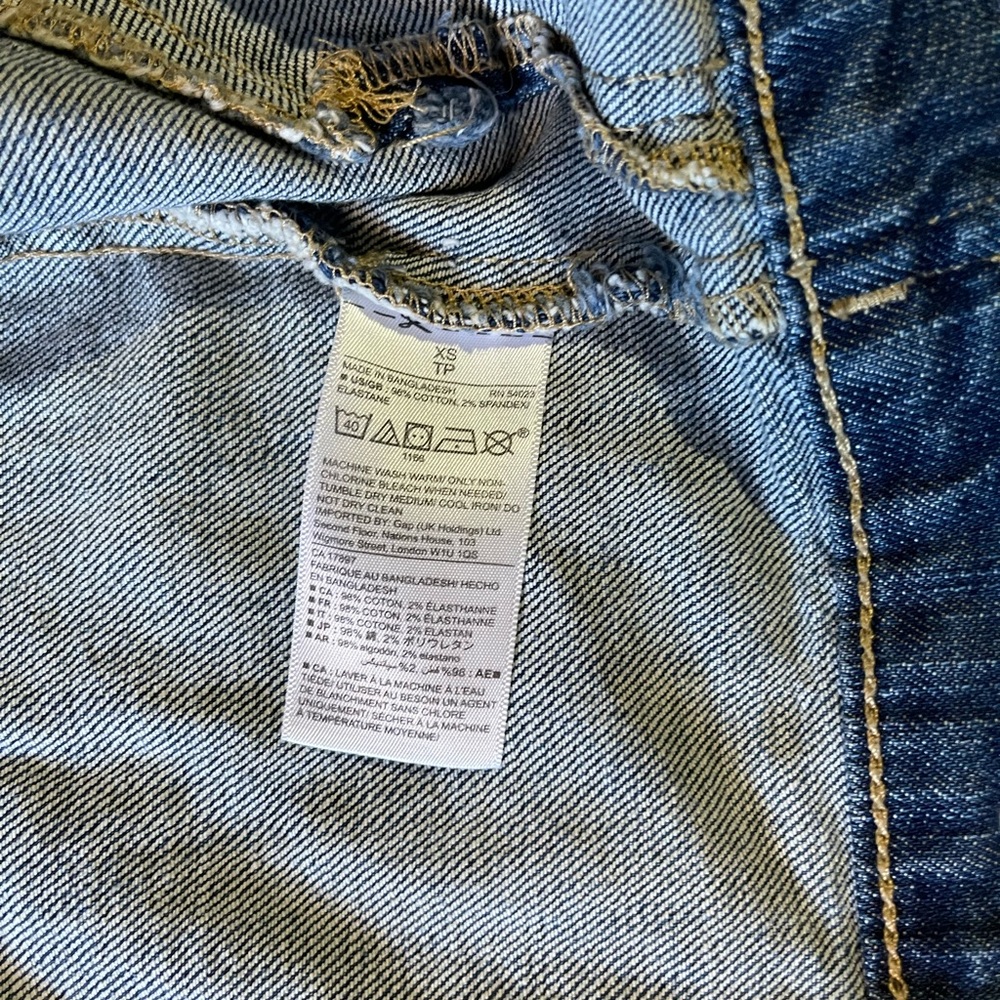 Pre owned Gap Factory XS Denim Jacket - kept in excellent condition. - Picture 4 of 4
